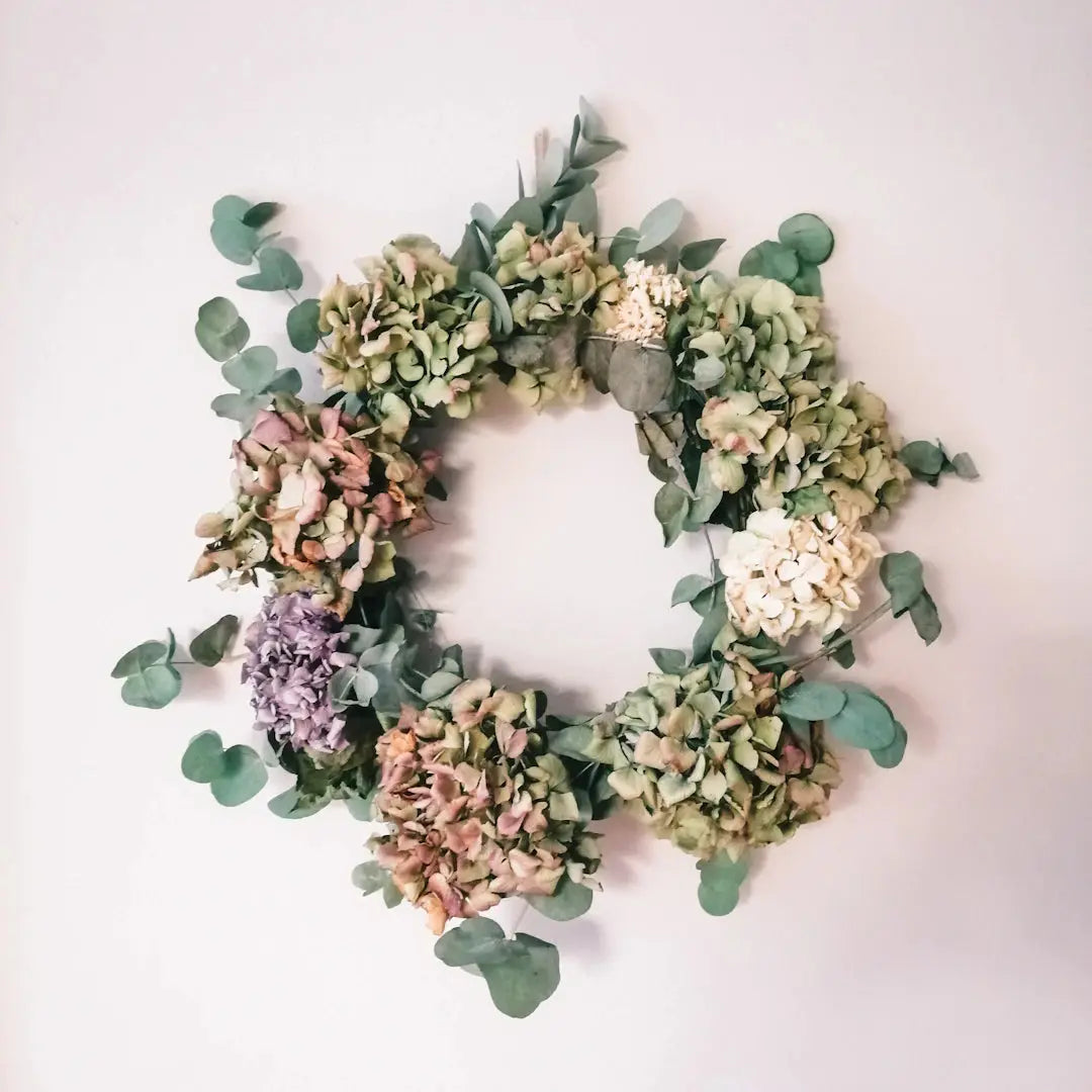 Beautiful DIY Floral Projects for Home Decor